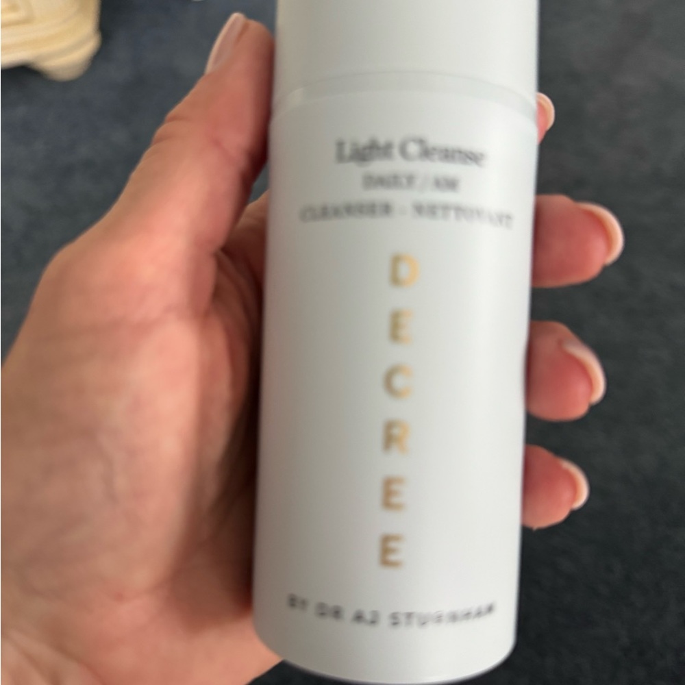 Decree White Cleanser & Exfoliant Premium Skincare